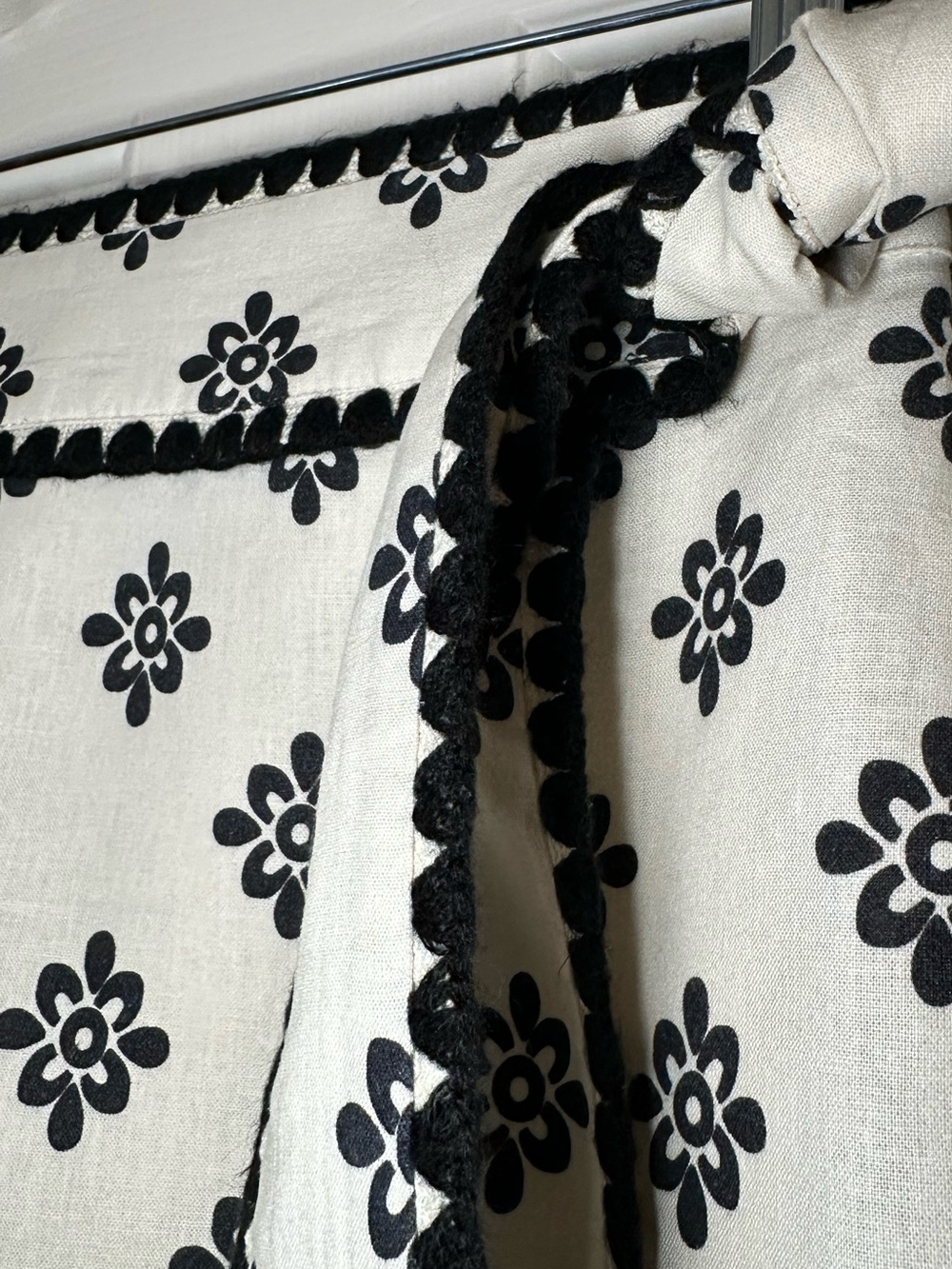FARM Rio Anthropologie Linen Wrap Skort Floral Black Ivory M Boho Resort - Picture 15 of 15